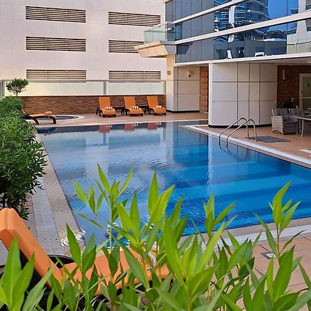 Barceló Residences Dubai Marina Bagian luar foto
