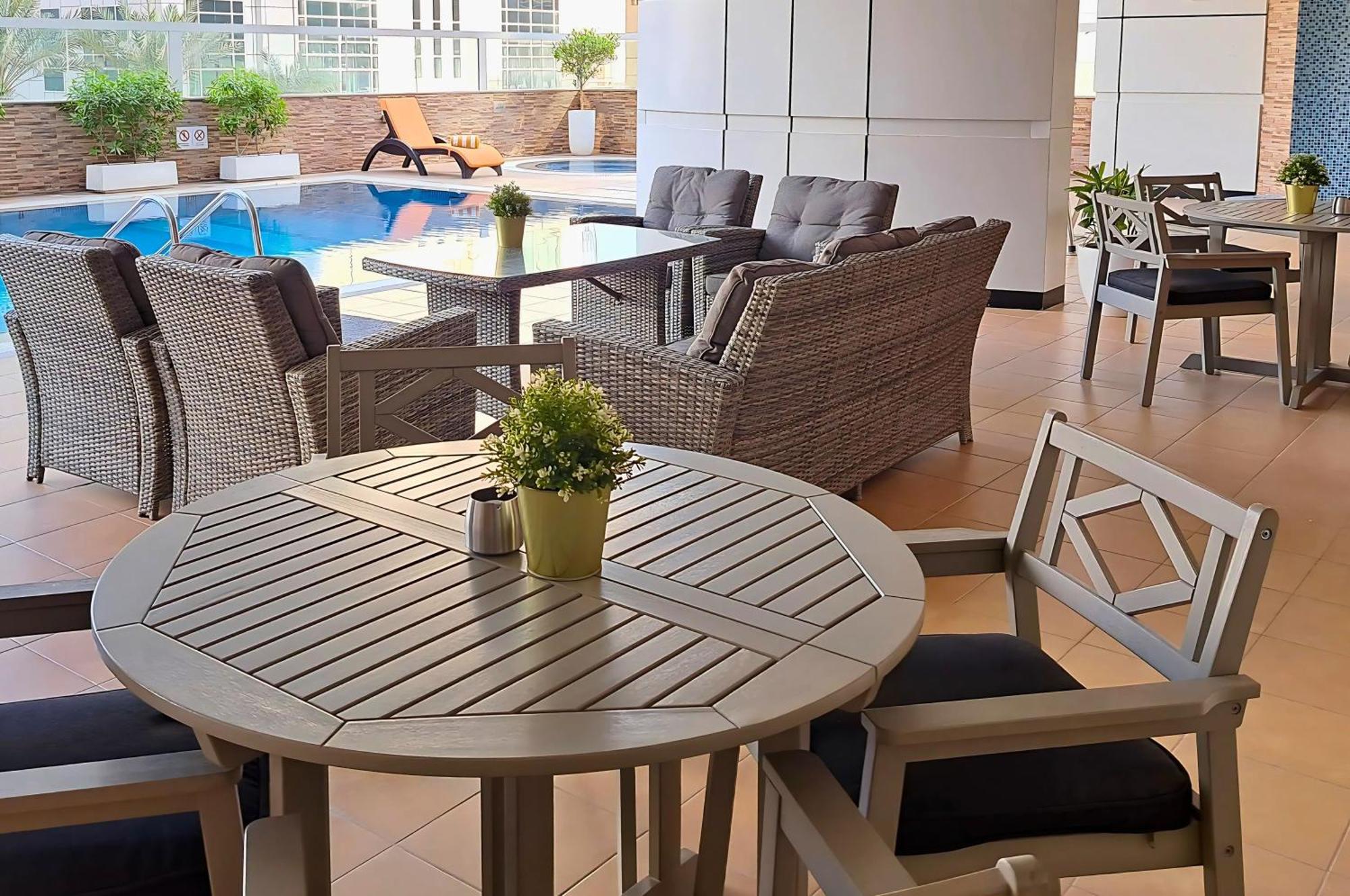 Barceló Residences Dubai Marina Bagian luar foto